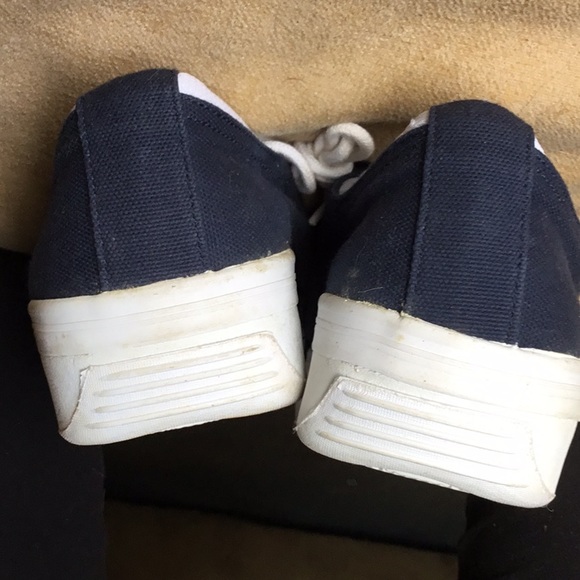 Shoes - Picture 5 of 5